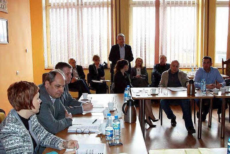 WSPOŁPRACA Z SAMORZĄDAMI udział w sesjach Rad Gmin; cykliczne spotkania w ramach Konwentu Samorządów