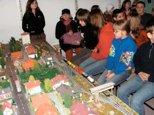 14.12.2007 Sopotnia Wielka 5 10 SUMA 13 miejscowości 14 osób ~650 uczestników * - wartości szacowane na postawie list obecności, zdjęć dokumentacyjnych i sprawozdań WGW.