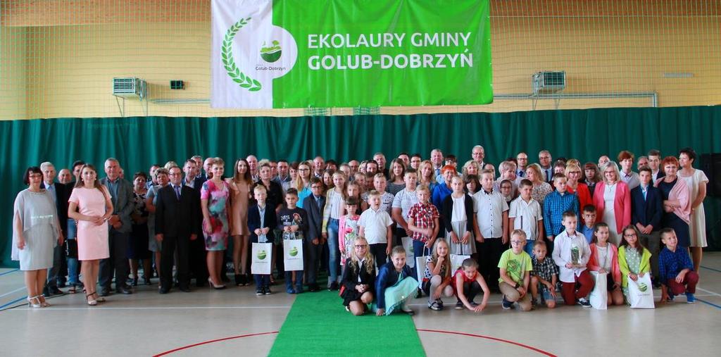Uroczysta Gala Ekolaurów Gminy Golub-Dobrzyń odbyła się 8 czerwca 2017 r. w hali sportowej Gimnazjum im. Mikołaja Kopernika w Gałczewie.