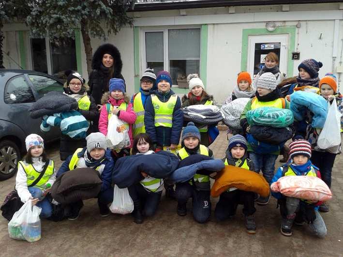Szko³a Podstawowa Nr 41 Edukacja ekologiczna poprzez dzia³anie 9 W szkole podstawowej edukacja ekologiczna to obszar, który na sta³e zosta³ wpisany do programów nauczania na wszystkich poziomach