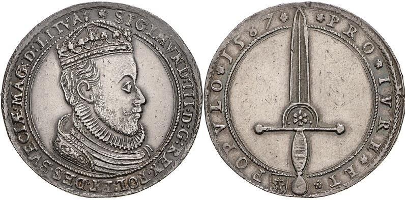 Opis talarów medalowych zaczynam od egzemplarzy z mieczem na rewersie. Był on wybity dla upamiętnienia koronacji króla która odbyła się w Krakowie 27.12.1587 roku.