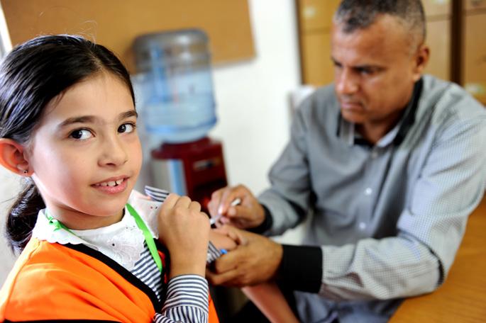 poprawiając jakość, efektywność i skuteczność opieki zdrowotnej zapewnianej przez UNRWA.