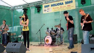 Występy strzeleckiego zespołu rokowego The Freaks. na Dniach Holic w 2009 r.