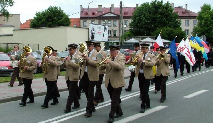 władzom Gminy Strzelce Opolskie 500 egzemplarzy tych książek. Wystawa Holub dla Strzelec Opolskich trwała od 10 do 30.09.2009 r.