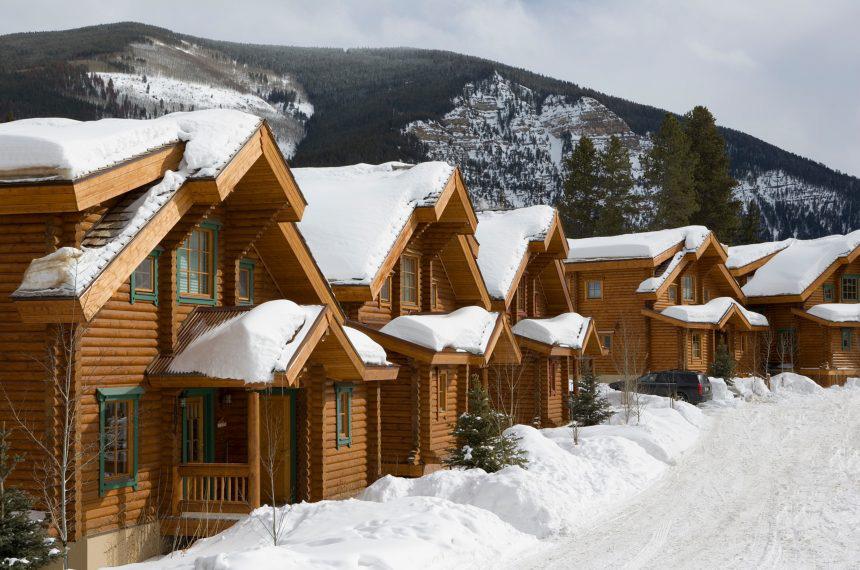 domy z bali HONKA świetnie sprawdzają się nawet w trudnym, górskim klimacie. Eagle River Village / fot.