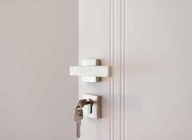 Izolacja przeciwwilgociowa z folii płynnej w pomieszczeniach łazienka, WC. STOLARKA OWA: Dopasowanie otworów drzwiowych do montażu drzwi przylgowych.