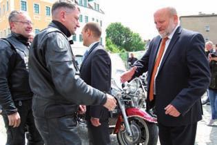 Pani Zofii przybywa funkcji i zaszczytów. Po raz pierwszy wyjawiamy, że była szefowa jeleniogórskiego klubu Karkonosze Sporty Zimowe została wybrana prezesem Dolnośląskiego Związku Narciarskiego.