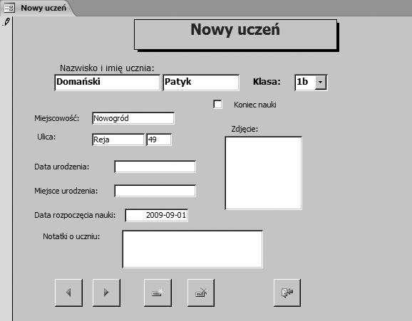 Rozdział 8 t Bazy danych program Access Projektowanie listy za pomocą kreatora Za pomocą narzędzia Kreator formantów można w ten sam sposób tworzyć pola listy i pola kombi służące do wprowadzania