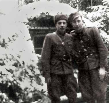 32 wydarzyło się w XX wieku Ð Żołnierze oddziału Olecha milicji i prokuraturze.