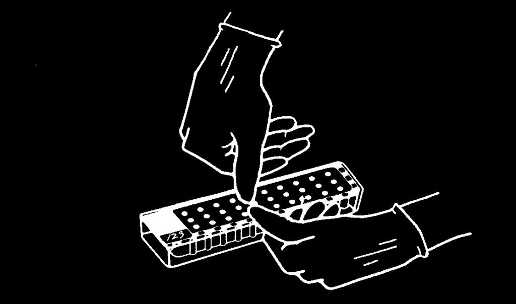 Pozostawienie zbyt du ej objêtoœci inokulum spowoduje rozlanie siê go na czarn¹ czêœæ podstawki i panel przestanie byæ zdatny do u ytku. 5.