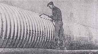 Deskowanie drewniane do wykonania elementów żelazobetonowych przepustów [4] Wprowadzone w połowie XX stulecia w Związku Radzieckim przepusty ze stalowych blach karbowanych były wykonywane odmiennie