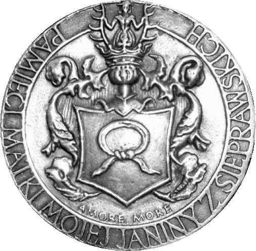 Centralnie umieszczona na aversie głowa Stanisława Augusta Poniatowskiego otoczona słowami