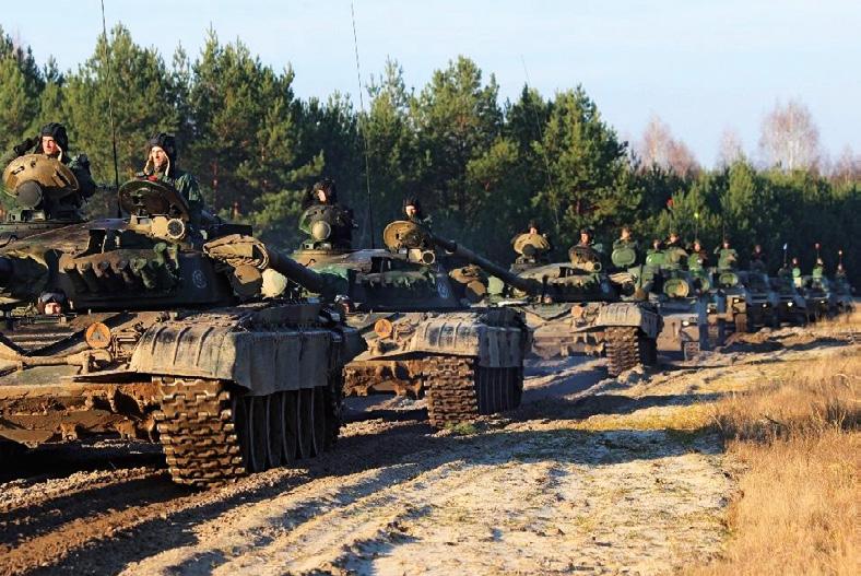 Przez wiele lat kolejni ministrowie obrony wzbraniali się przed rozpoczęciem modernizacji czołgów T-72 i PT-91, na ogół uzasadniając to rychłym pozyskaniem następcy. (Fot. fanpage 21 BSP).