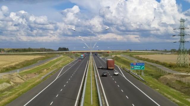 Udostępnianie materiałów odbywa się na wniosek lub w związku ze zgłoszeniem prac geodezyjnych lub kartograficznych. Udostępnianiu podlegają kopie materiałów zasobu.