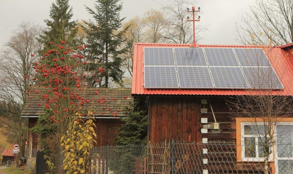 OZE NA TERENIE GMINY - STAN OBECNY Na terenie Gminy Ochotnica Dolna wydatkowano blisko 12 mln złotych na inwestycje OZE i inwestycje/instalacje pozwalające na ograniczenie zapotrzebowania na dostawy