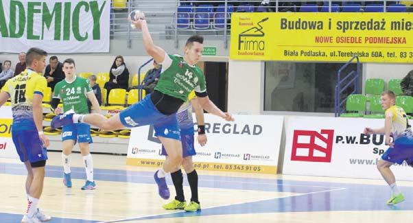 Tygodnik Podlaski 10 listopada 2016 sport 7 Idą jak burza piłka ręczna Kolejną wygraną zanotowali szczypiorniści AZS AWF Biała Podlaska. Tym razem na własnym parkiecie rozbili MTS Chrzanów 42:22.