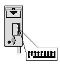 Uważać, by w miejscach przewidzianych na wiercone otwory nie przebiegały żadne przewody elektryczne, wodociągowe itd. Odłożyć tylną ścianę urządzenia i wywiercić otwory do zamocowania.