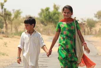 Szkoła podstawowa: klasy I-III Tęcza Dhanak Rainbow, reż. Nagesh Kukunoor, Indie, 2015, 106 min. Rekomendujemy dla wieku: 7+ Pari ma 10 lat i młodszego brata Chotu, który nie widzi.
