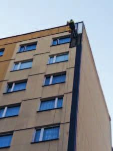 Dozorcy i kon- Trudno zliczyć gałęzie, jakie nie dniach października spowodował, niestety, śmierć dwóch osób, straż poniemało pracy.