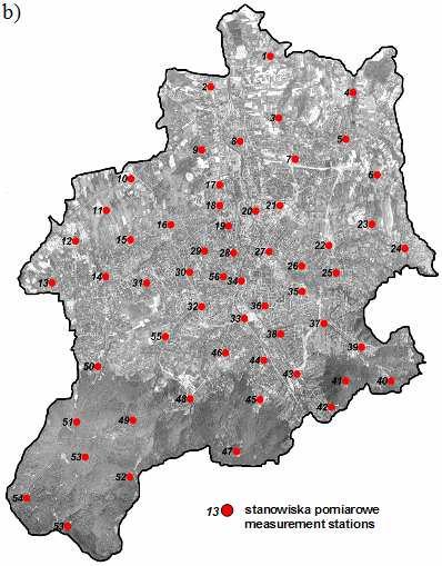 Dla zapewnienia dokładności pomiarów w każdym punkcie równocześnie eksponowane były 3 próbniki, natomiast wartość ślepej próby