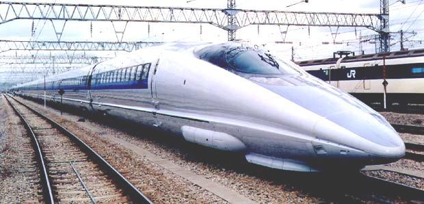 do spełnienia obowiązujących na terenie Japonii surowych norm w zakresie generowanego hałasu pociągów dużych