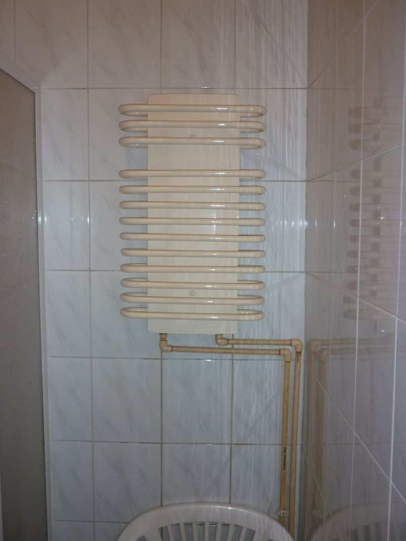 2. Przebudowa pomieszczenia nr 53 - szatnia 2.9. Instalacje elektryczne Str: 14 91 KNR 508-0209-01-00 WACETOB Warszawa 14,000 m.