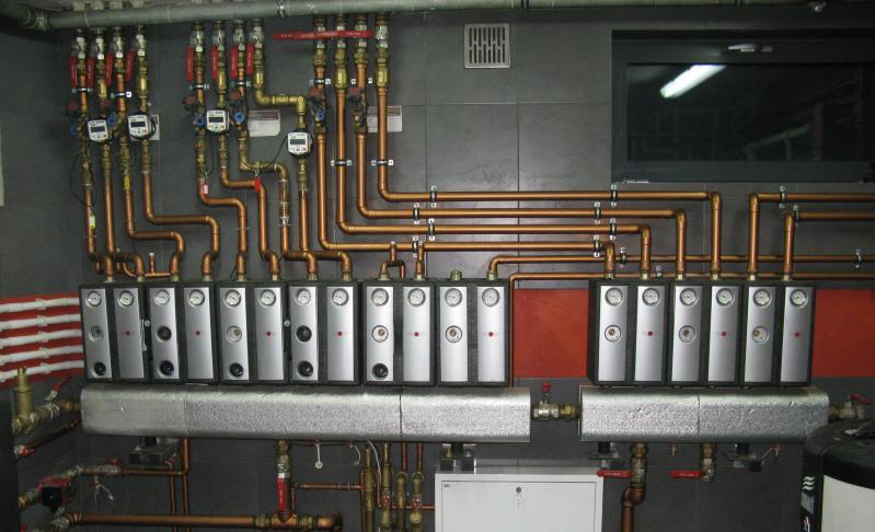 Elementy składowe instalacji hydraulicznej rozdzielacz Źródło: