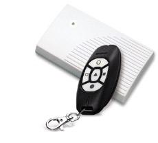 signalizácia slabej batérie v ovládači signalizácia zapnutia/vypnutia stráženia port RS-232 na programovanie pomocou PC RXH-1K / RXH-2K / RXH-4K RX-1K / RX-2K / RX-4K Bezdrôtové ovládače do 4