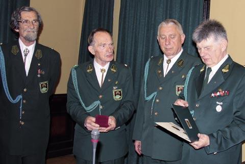Kawalerowie orderu Złotego