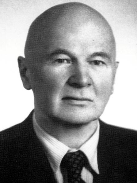KAZIMIERZ DREWNOWSKI (1881-1952) Inżynier mechanik i elektryk, specjalista elektrotechniki, miernictwa elektrycznego i techniki wysokich napięć.