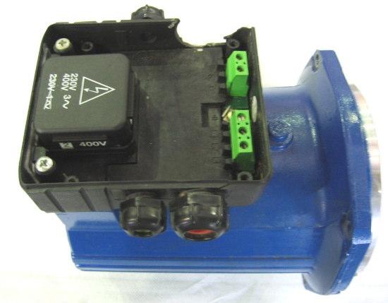 43) Inspekcja wstępna Dane na tabliczce: - kod i typ produktu; - numer serii; - data produkcji (np 063 = marzec 2006 ); 44) Ciągłość elektryczna uzwojeń