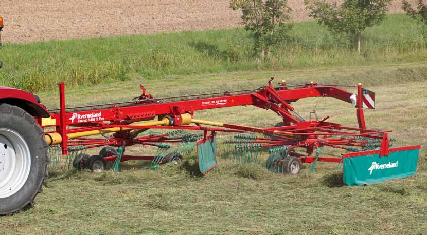 Kverneland Taarup 9469 S EVO - 9469 S VARIO Wydajność i zwrotność Wyjątkowa zwrotność Zgrabiarki z odkładaniem pokosu na bok Kverneland Taarup 9469 S cechuje solidna i wytrzymała rama oraz system