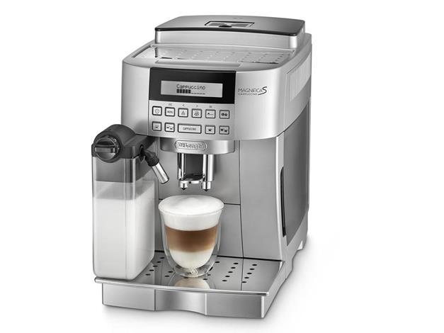 technologię, aby zagwarantować najlepszy aromat espresso przykrytego bogatą, gęstą pianką crema. Dzięki opatentowanemu systemowi automatycznego spieniania mleka, można przygotować cappuccino.