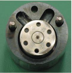 Types of internal Diesel injector deposits and counteracting their formation View of the deposits/ widok osadów Type/mechanism of formation/typ/mechanizm tworzenia Carboxylic metallic salts,