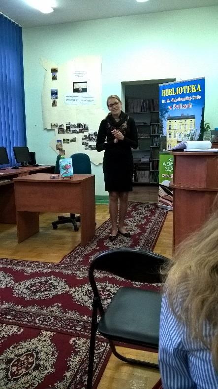 W notce, którą otrzymałam, która zresztą pochodzi z Pani bloga, wynika, że miłość do książek zaszczepiona została Pani przez mamę. Ktoś jeszcze brał w tym udział? Ja pochodzę z oczytanego domu.