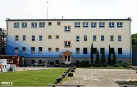 Reforma edukacji w miejsce obecnie istniejących typów szkół wprowadza: 8-letnią szkołę podstawową, 4-letnie liceum i 5-letnie