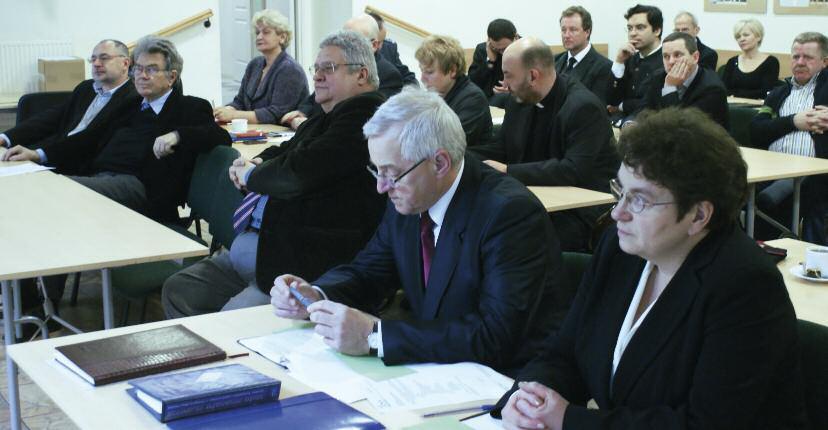 Wydarzenia cławskiej w roku 2011. Sprawozdanie z działalności ewangelizacyjno-misyjnej przedstawił ks. Edwin Pech, z działalności diakonijnej ks.