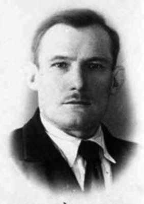 Franciszek Skibko Urodził się w Bokinach. W latach I wojny światowej wstąpił do działającej na terenie Łap komórki Polskiej Organizacji Wojskowej. Następnie zaciągnął się do legionów.