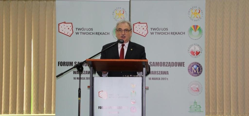 sprzeciwu mieszkańców. Potwierdzają to np. dane dotyczące zaufania obywateli do samorządów.