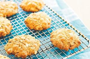 Jedzenie i przysmaki Anzacbiscuits Trzeba zacząć do rozszyfrowania nazwy Anzac, czyli wspomnieć co nieco o historii Australii. 25go kwietnia w Australii obchodzi się Anzac Day 13.