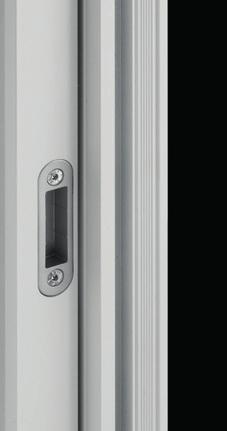 Drzwi powyżej wysokości H - 2300mm od wewnątrz są wzmocnione prętem, co zapewnia idealną płaską powierzchnię