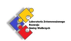 Oprócz dobrej zabawy dzieci dowiedziały się o odnawiaprzedszkolaki z grupy nych źródłach energii oraz