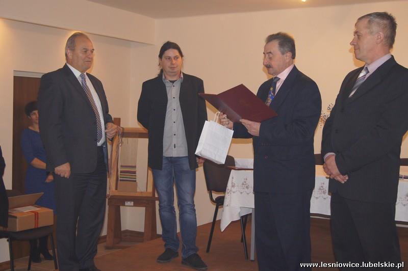 za zaangażowanie i pracę na rzecz gminy.