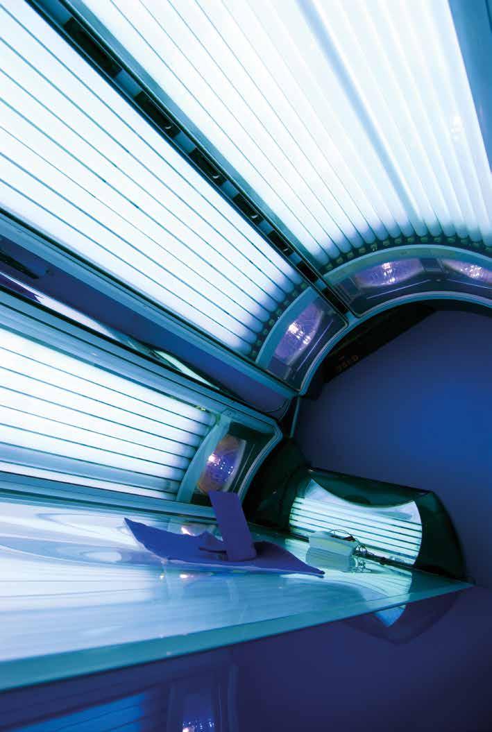 & PROTECT PROTECT Seria CRYLUX & PROTECT oferuje optymalne warunki modernizacji i ulepszenia materiałów, dzięki czemu nadają się one do zastosowania w ekstremalnych warunkach albo miejscach, w