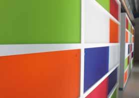 & COLOURS CRYLUX Design Z JEDNEJ LUB Z OBU STRON MATOWE POWIERZCHNIE W WIELU JASKRAWYCH I ŻYWYCH ACH Przeciwodblaskowe powierzchnie CRYLUX Design intensyfikują rozproszenie światła, matowe