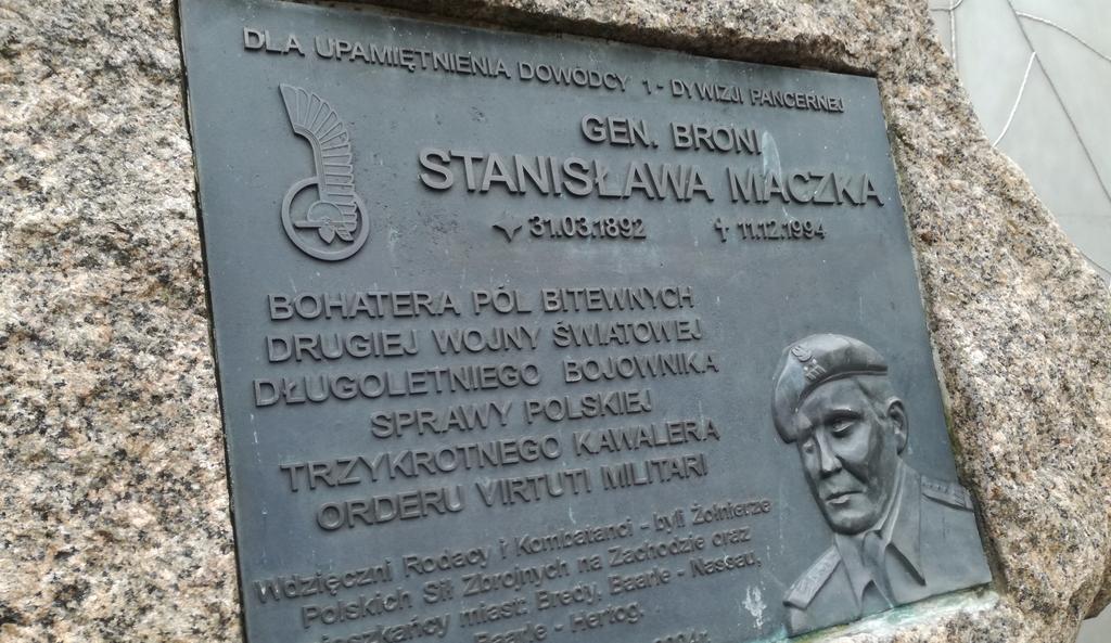 Dziennik Bałtycki Numer 1 11/2017 Strona 2 wwwdziennikbaltyckipl WWWJUNIORMEDIAPL 11 listopada było Święto Niepodległości Z tej okazji w naszej