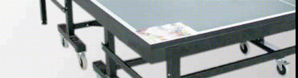 Wiele razy moŝna zaobserwować jak gracz po stracie punktu podchodzi do stołu i bez chwili koncentracji, serwuje. Częste jest równieŝ zastyganie po zagrywce i obserwowanie zachowania piłki.