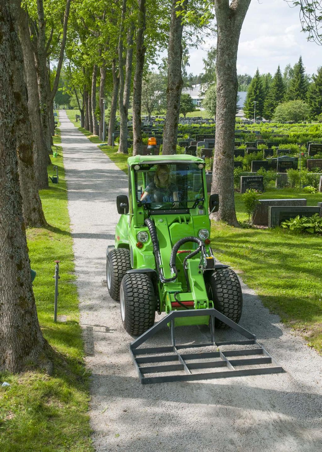 HYDRAULICZNY REGULATOR POZIOMU NARZĘDZIA Przystawka jest utrzymywana