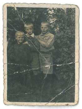 34. BRACIA MIKULSCY: STEFAN 23.07.1929-8.06.