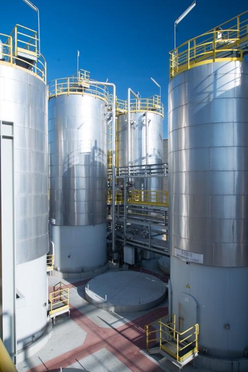 Grupa Kapitałowa PCC EXOL S.A. PCC EXOL S.A. spółka matka* produkcja i sprzedaż środków powierzchniowo czynnych oraz formulacji chemicznych ponad 300 produktów w ofercie PCC Chemax Inc.